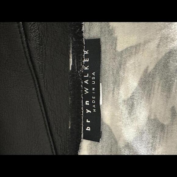 bryn Walker Black and White Abstract Top - Picture 6 of 7